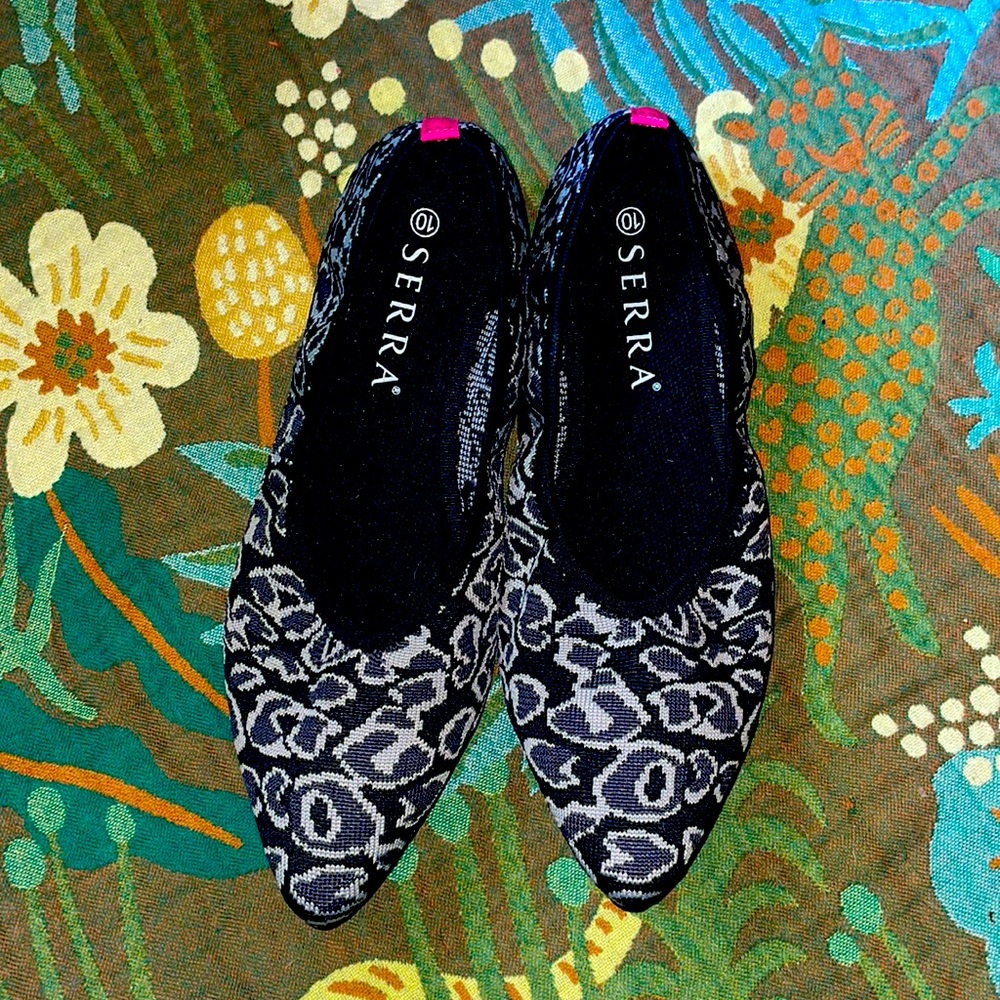 ✨SERRA✨Navy Flexible Flat